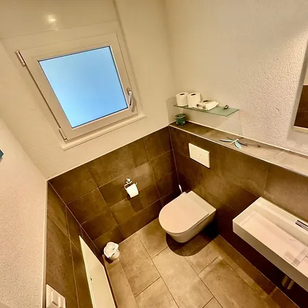 Grosse Mit Sauna Apartment *