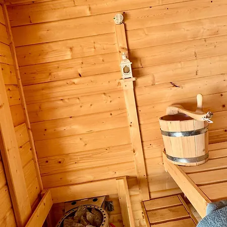 Grosse Mit Sauna