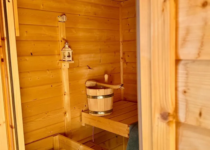 Grosse Mit Sauna *